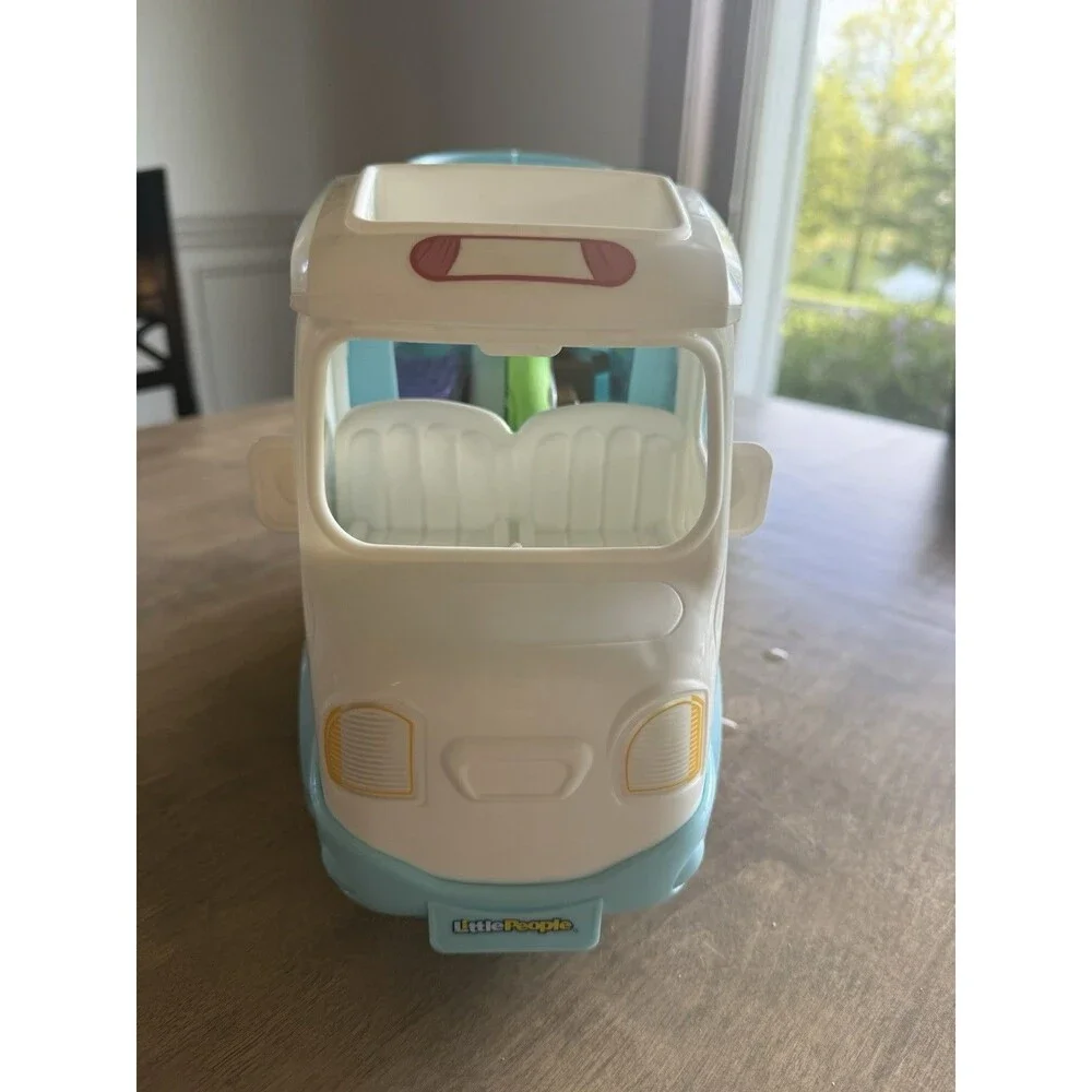 Fisher-Price DFV78 Little People Songs & Sounds Camper Playset